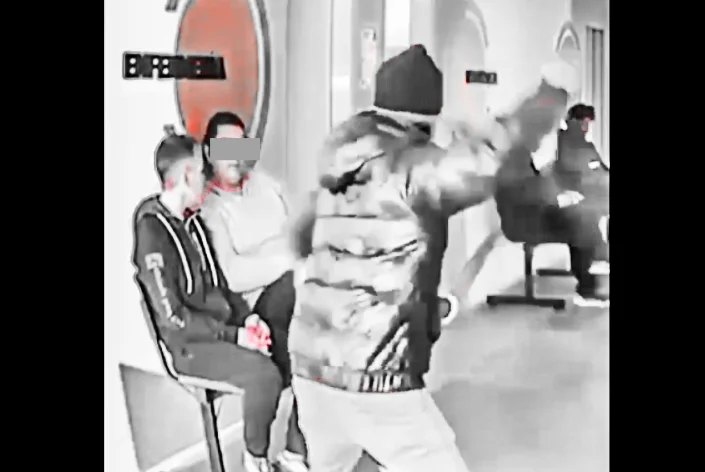 VIOLENCIA DETENIDO CONTRA GABRI PUJANA