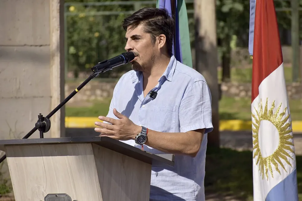 MARIO RIVAROLA